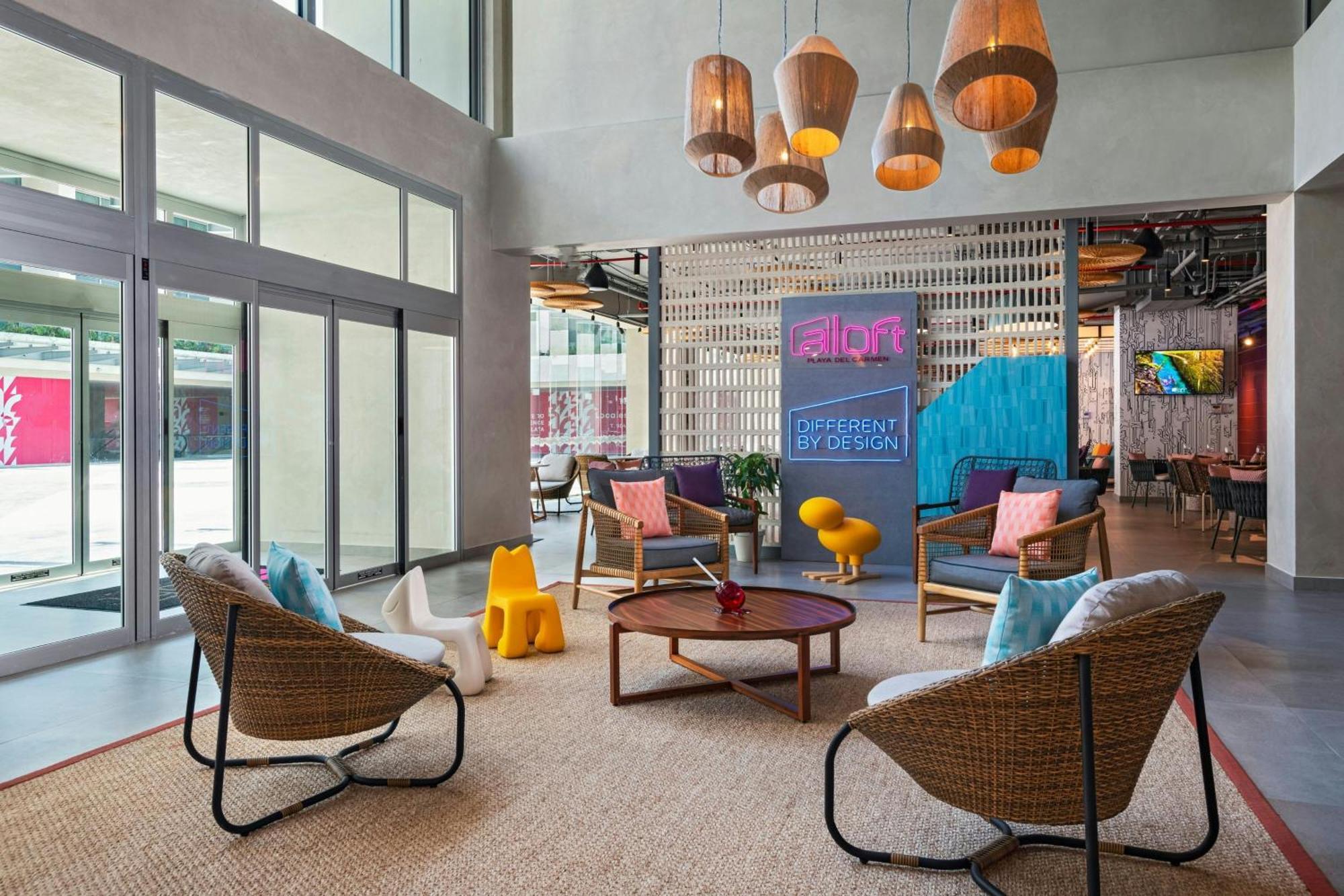 Aloft Playa Del Carmen Hotel Luaran gambar The lobby of the hotel